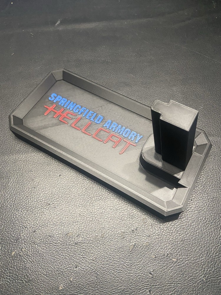 Springfield Armory Hellcat Pro pistol Stand