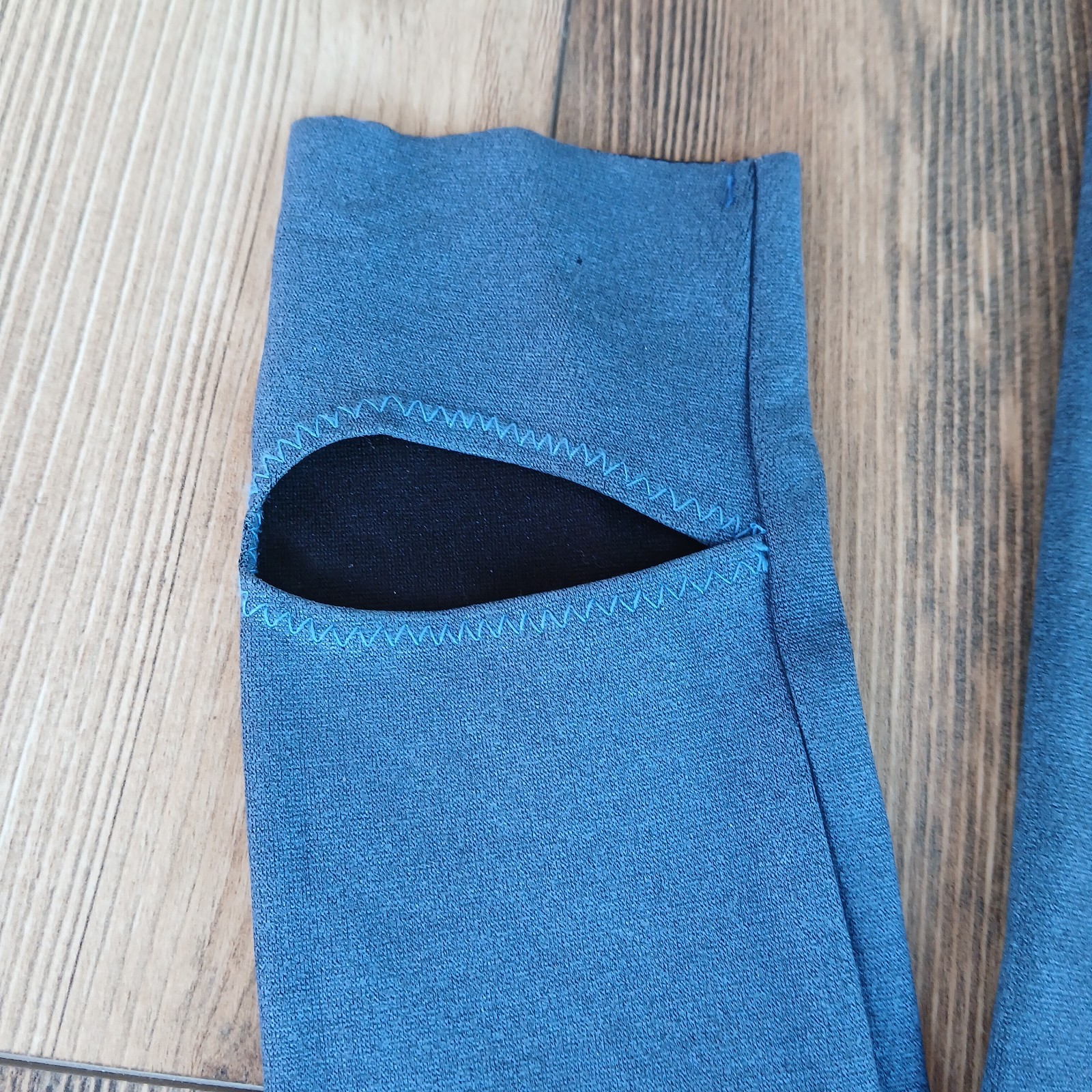 Aiko Duff Leggings Women's Size M Liquid Blue Stretch Metallic $185 NWT Italian