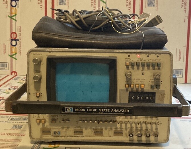 UNTESTED - AS-IS - HP 1600A Logic State Analyzer W/ 4x OEM HP Data Probes