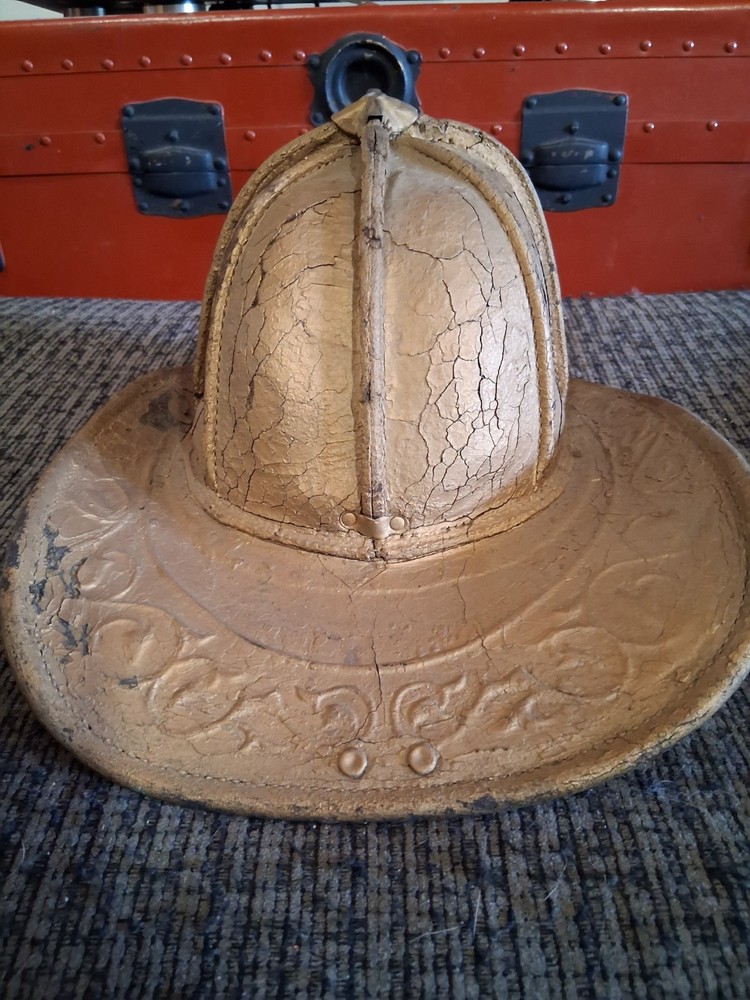 LEATHER FIRE HELMET n5a