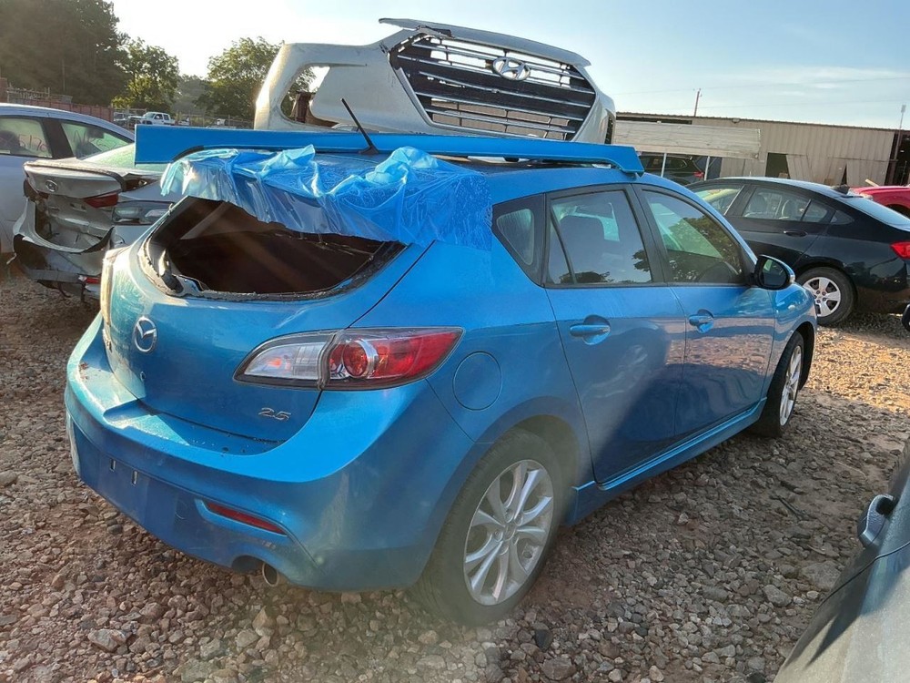 3 2010 Glove Box 4714040