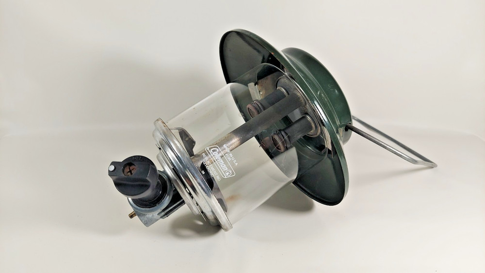 Coleman Propane Lantern Model 5151C700 Single Mantle Std. Ignt. Maroon Case