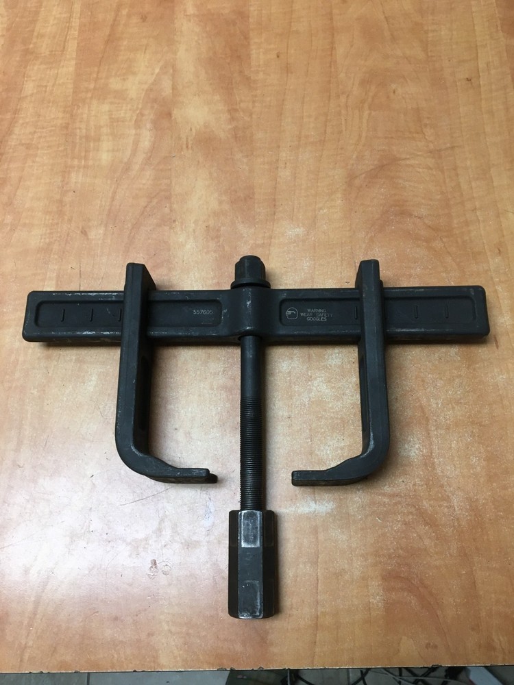 OTC Tools Hub Grappler Puller 6575-1
