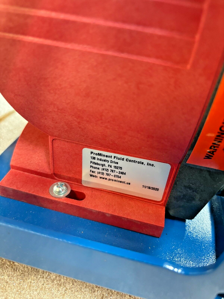 PROMINENT FLUID CONTROLS SOLINOID METERING PUMP