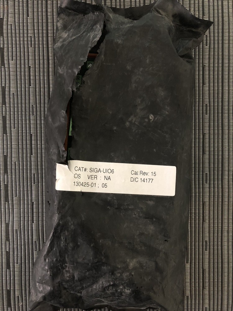 Edwards Universal Input-Output Module Motherboard (SIGA-UIO6)