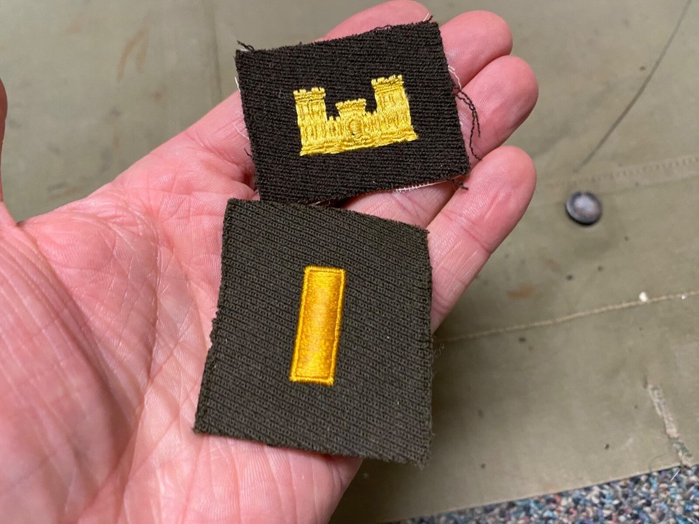 ORIGINAL WWII US ARMY SHIRT SEW ON ENGINEER 2ND LIEUTENANT OFFICER INSIGNIA