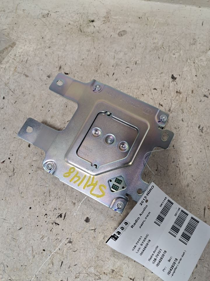 2017 Niro Amplifier Sku#4282818
