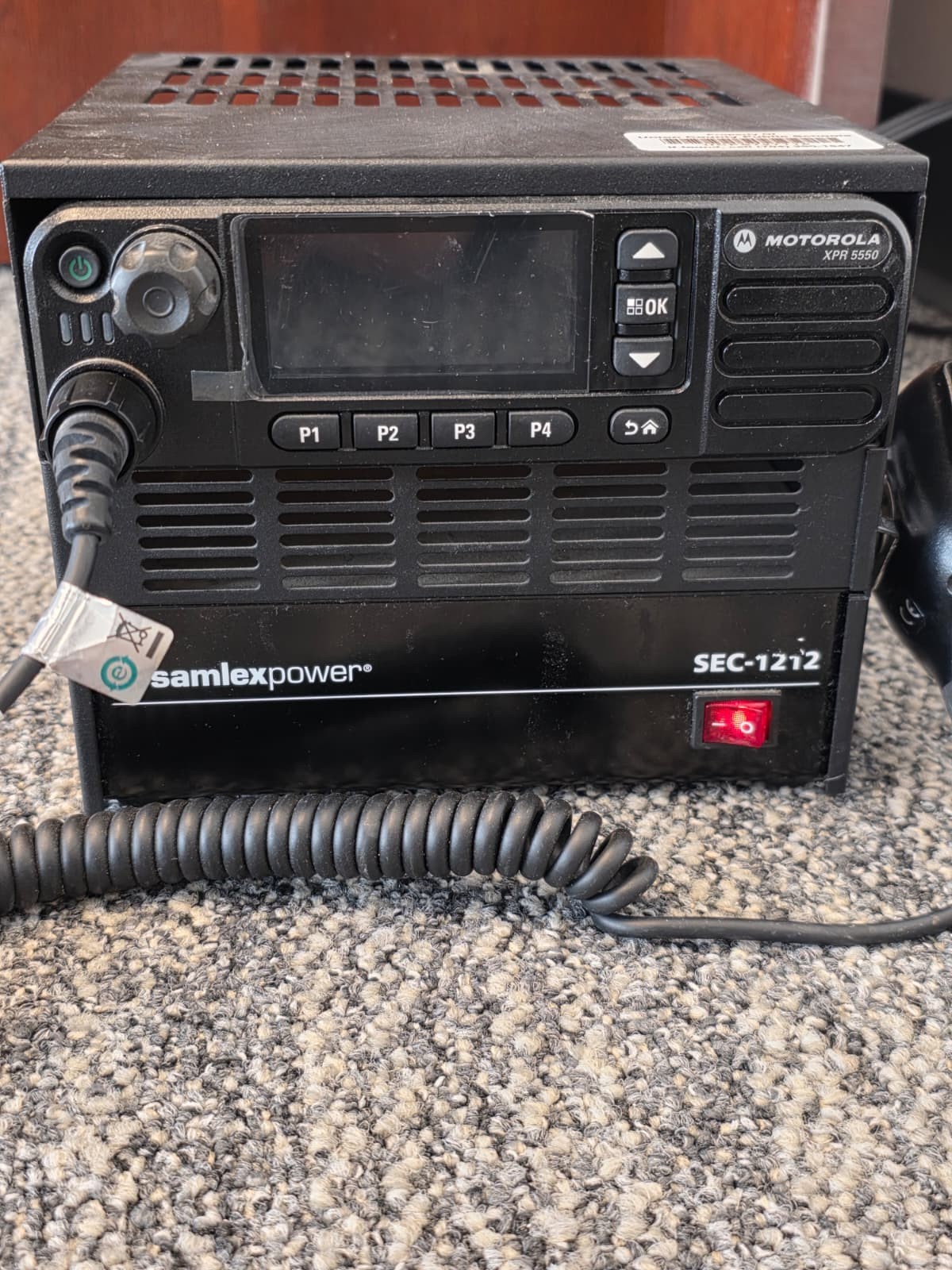 Motorola TRBO XPR5550 UHF 40W 450-512 DMR With SEC-1212 PS + Mic AAM28TRN9KA1AN