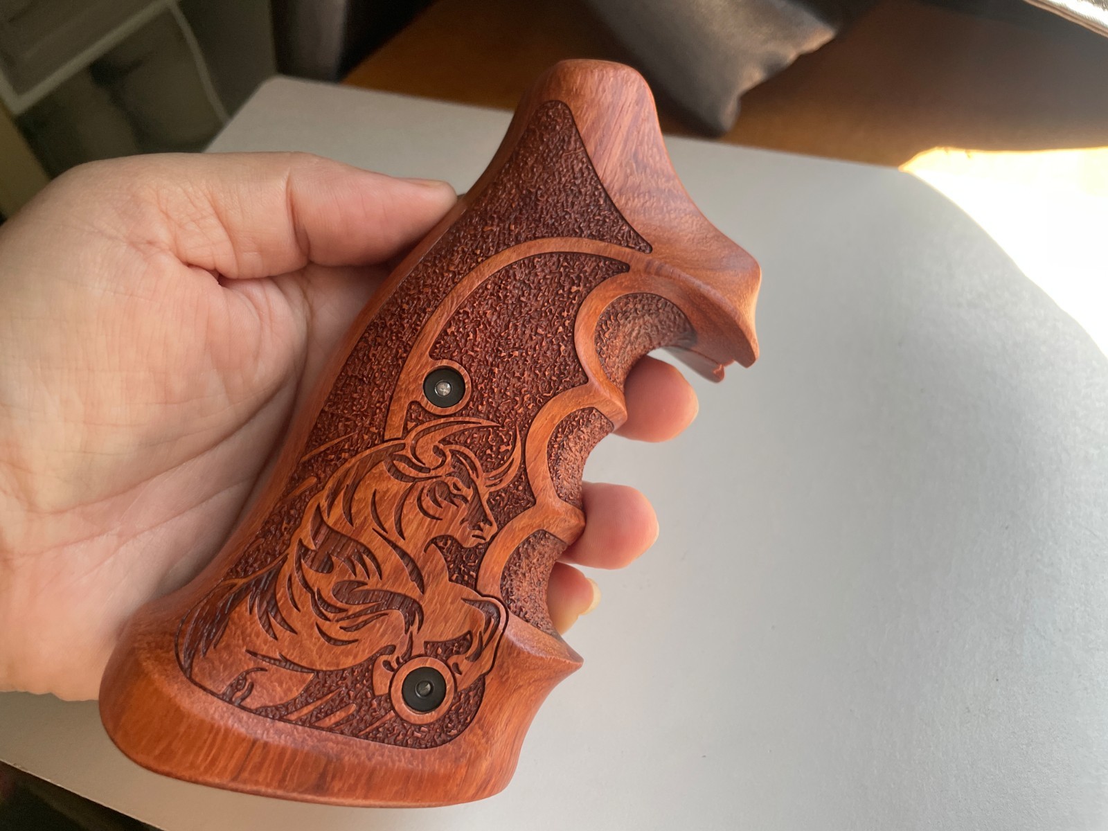 New art on Prof. Grips For Taurus TRACKER/JUDGE 17 44 415 425 450 617 627 692