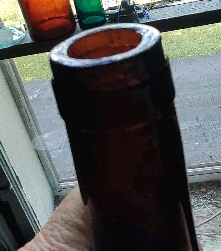 Red Early Hock Wine 14" Bottle