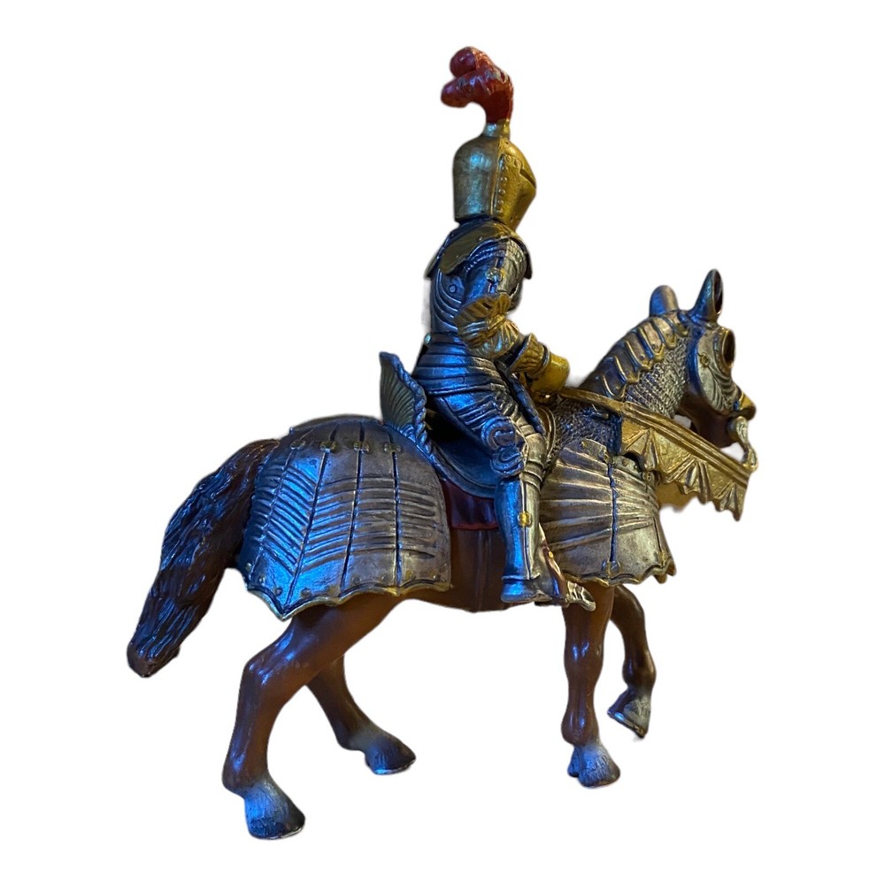 Schleich Knight & Horse with Silver, Gold Armor 2003 - Missing Lance