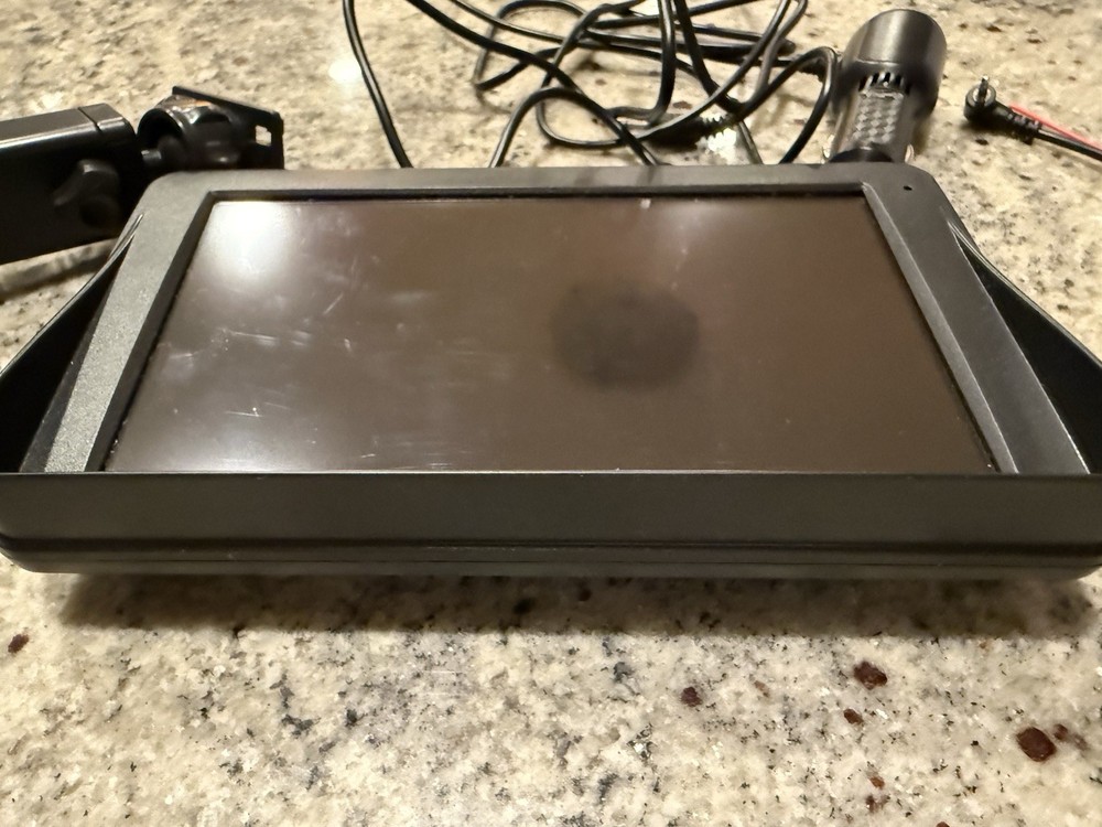 CarPlayBox V1 Compatible with Android, iPhone, Bluetooth, FM Transmitter