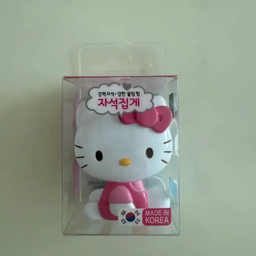 Hello Kitty Magnet Clip - New