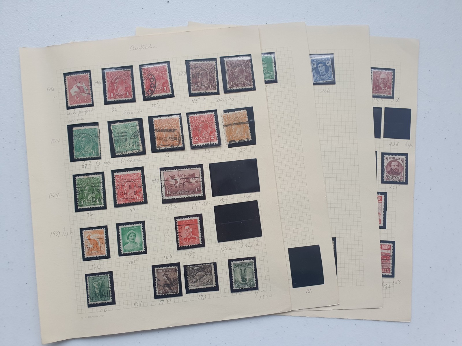 Australia Stamps On 4 Pages - Used