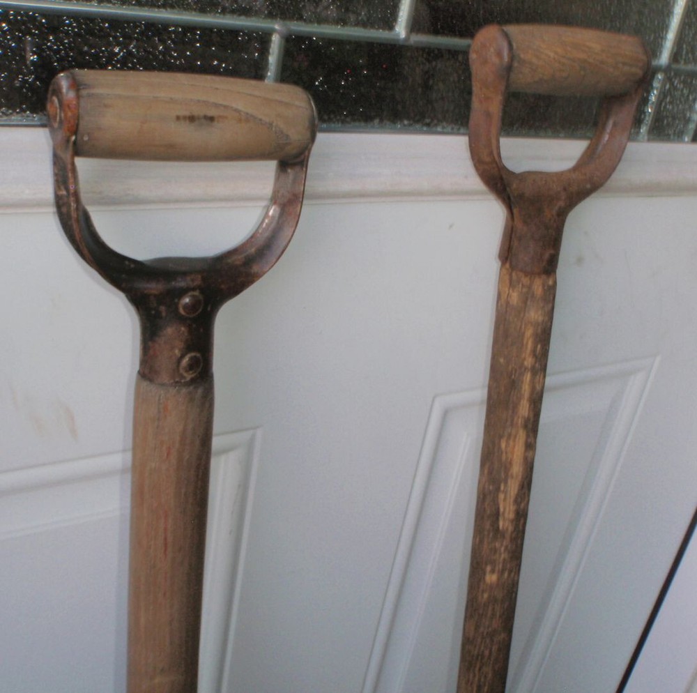 2 Pitchforks