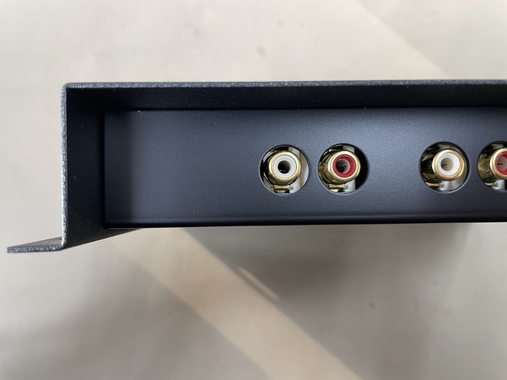 Old School Lanzar X4b — Optically Isolated Constant Bass Processor/Crossover,NOS