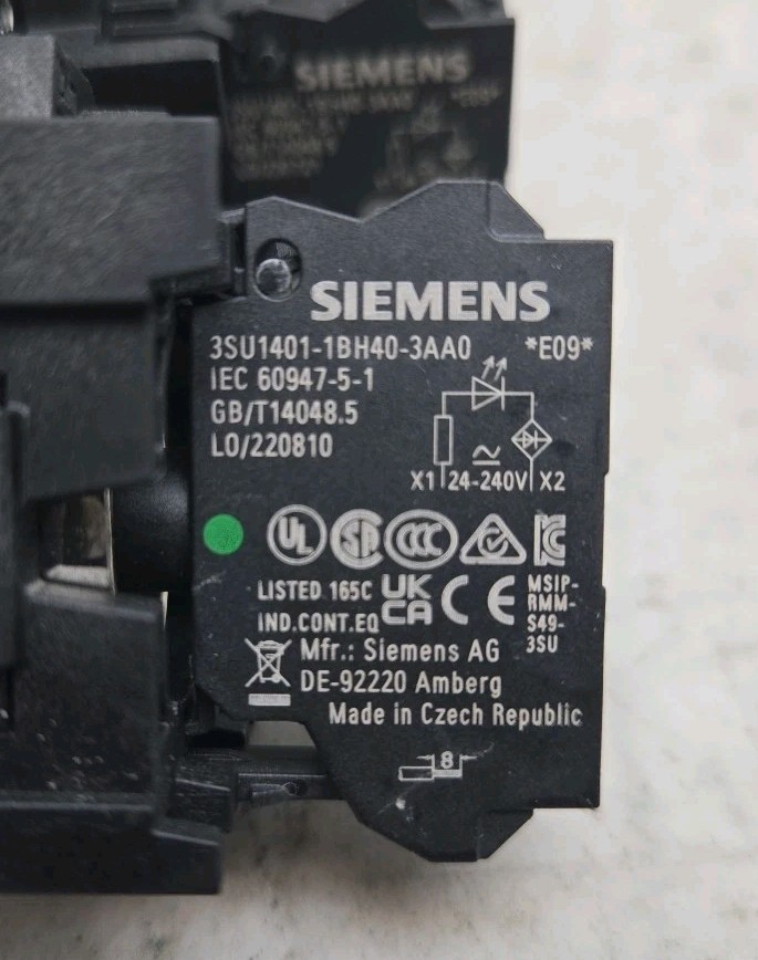 2 Pack Siemens Green Indicator Light With 3SU1401-1BH40-3AA0 Led Module