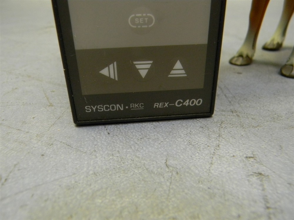 Syscon RKC REX-C400 Rex-C400F JA3-M-AB Temperature Control