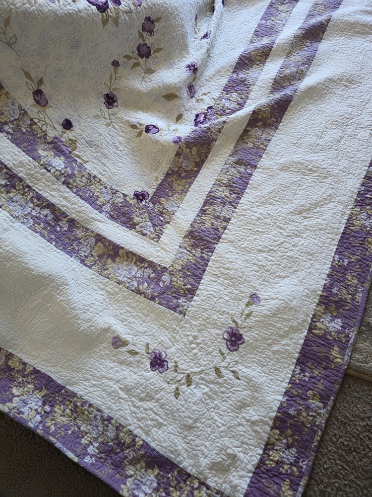 Embroidered Floor-Lenght Quilt