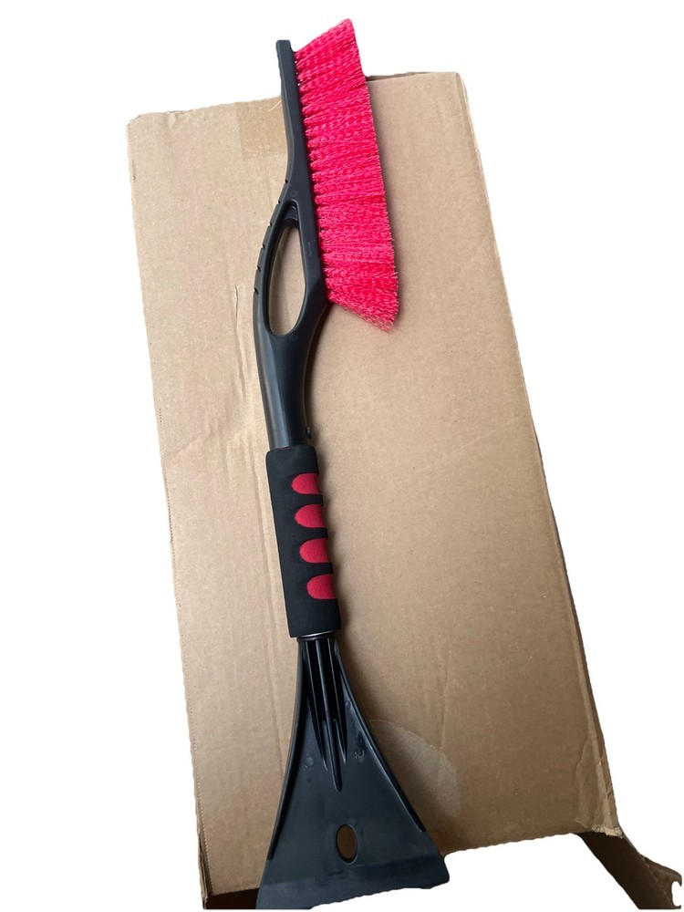 23 1/4in Snowbrush and Scraper