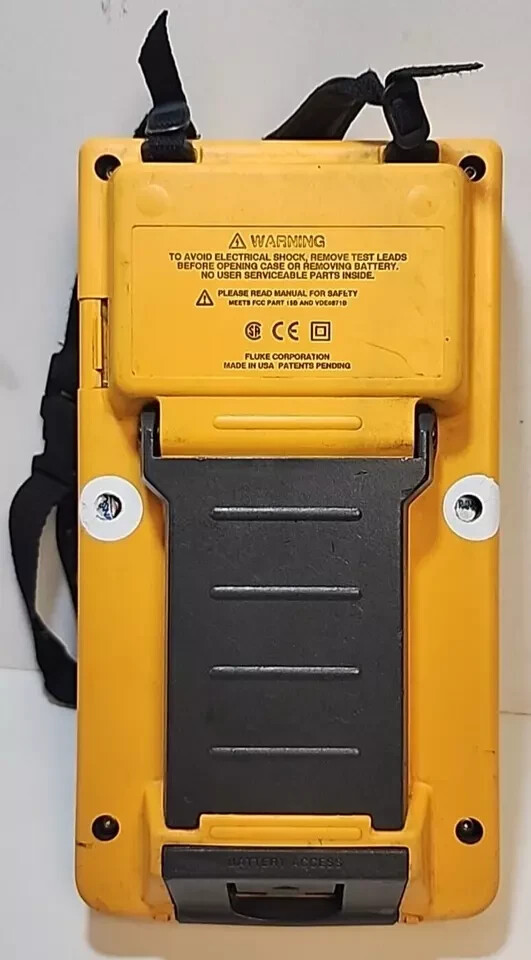 Fluke 743B Documenting Process Calibrator - Meter & Battery No Charger