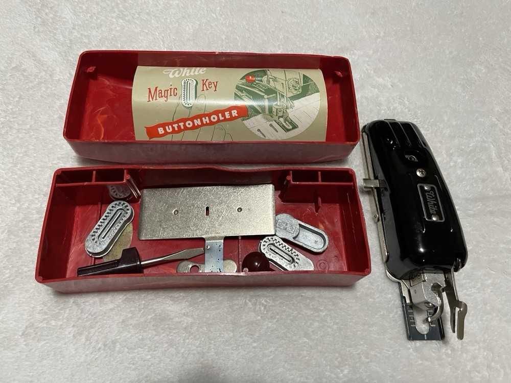 Vintage Singer And White Sewing Machine Buttonholers