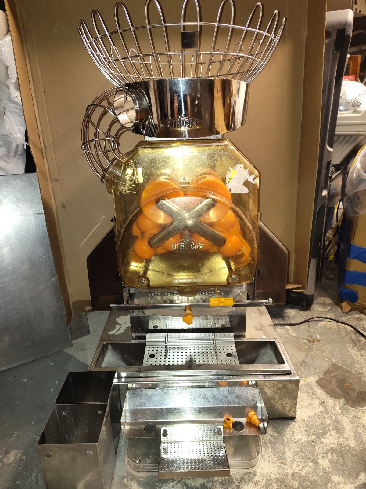 Citrocasa 8000 XB Juicer - Citrus America Juicing Equipment. Needs the stand.