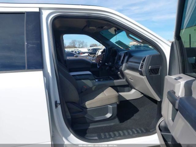 F250SD 2017 Glove Box 4999861