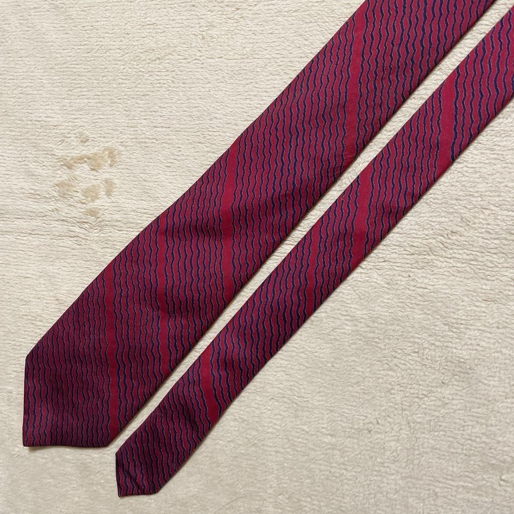 Jim Thompson Silk All-over Pattern Tie Red Glossy