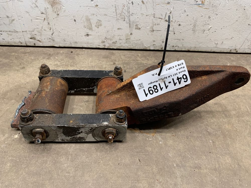 2005 Peterbilt 357 Suspension Bracket (641-11891)