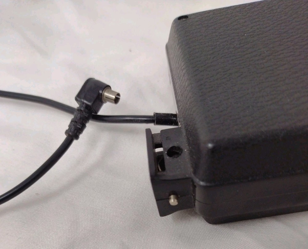 Vivitar 91 Electronic Flash with Manual Untested