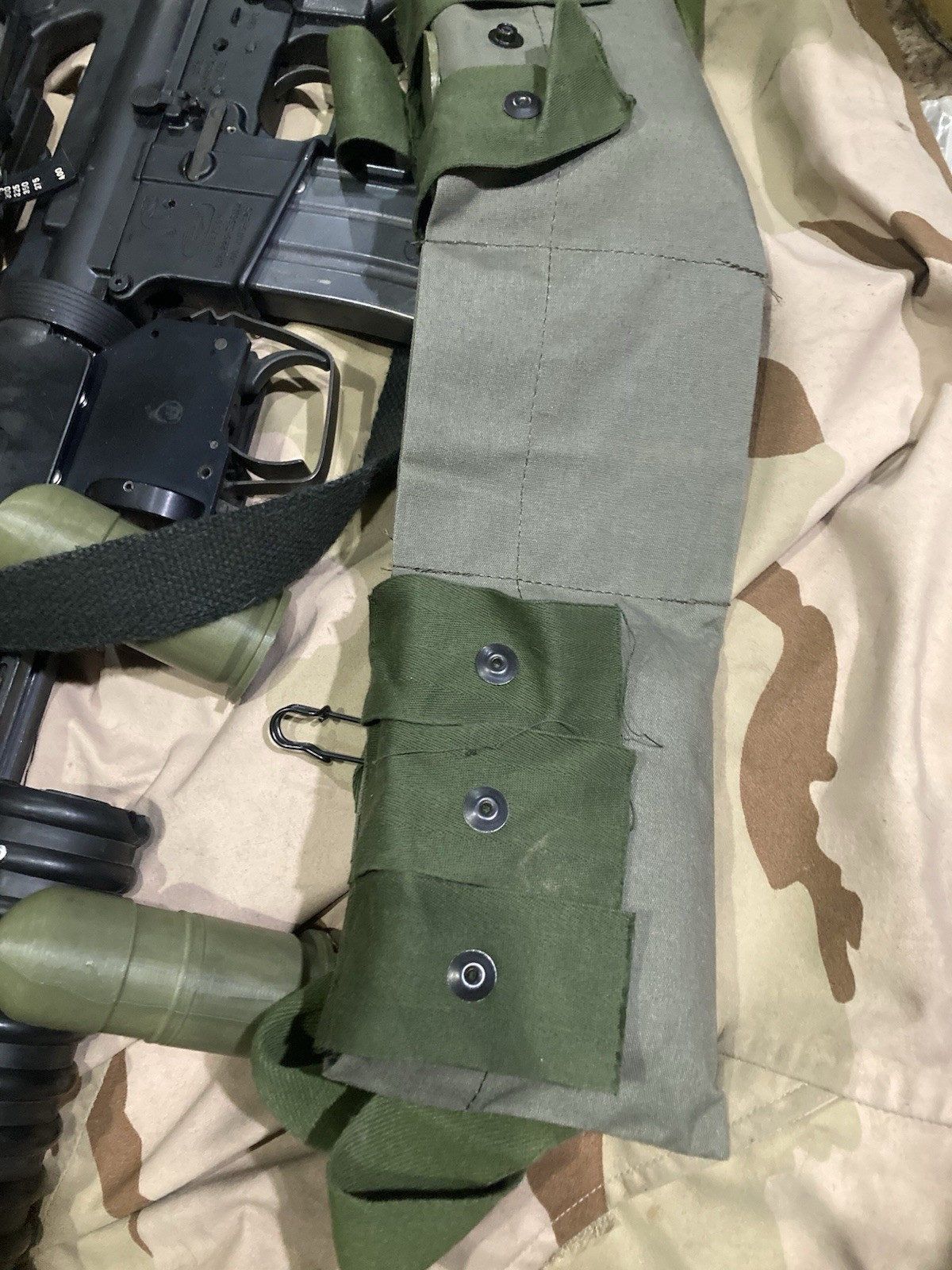 40mm Inert Replica HEDP (37mm sized) For Living History W/bandolier USGI Nam