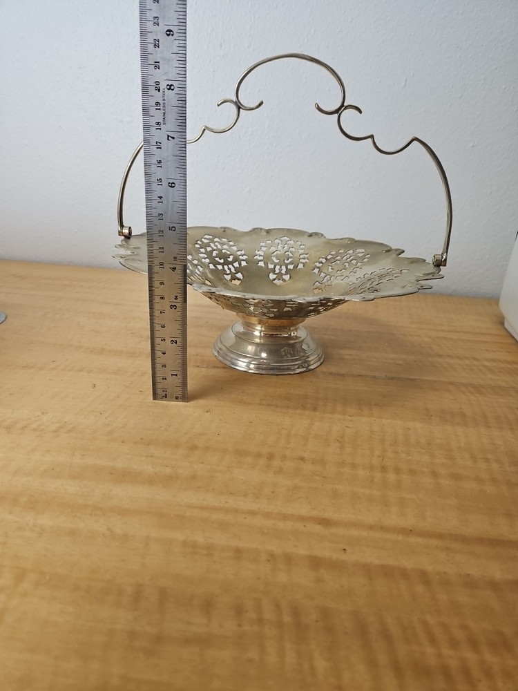 International Silver Co. Lovelace Pedestal Footed Dish w/Hinged Handle INDIA 11"