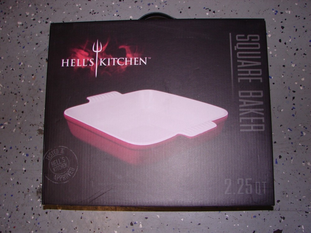 HELL'S KITCHEN Rectangular Baker 2.25 Qt - Red Exterior - NEW in Box