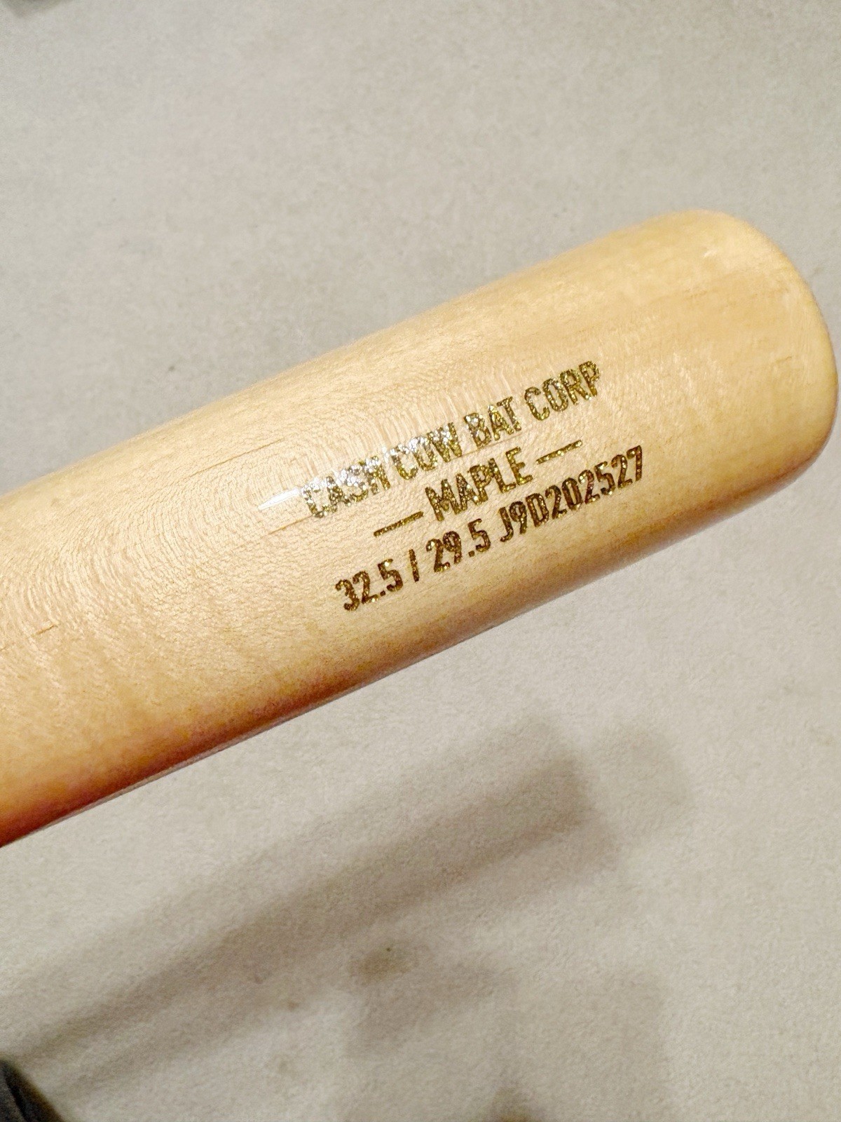 Hybrid Handle Maple Wood Baseball Bat 32.5in 29.5oz. Black / Pine Tar Look / Nat