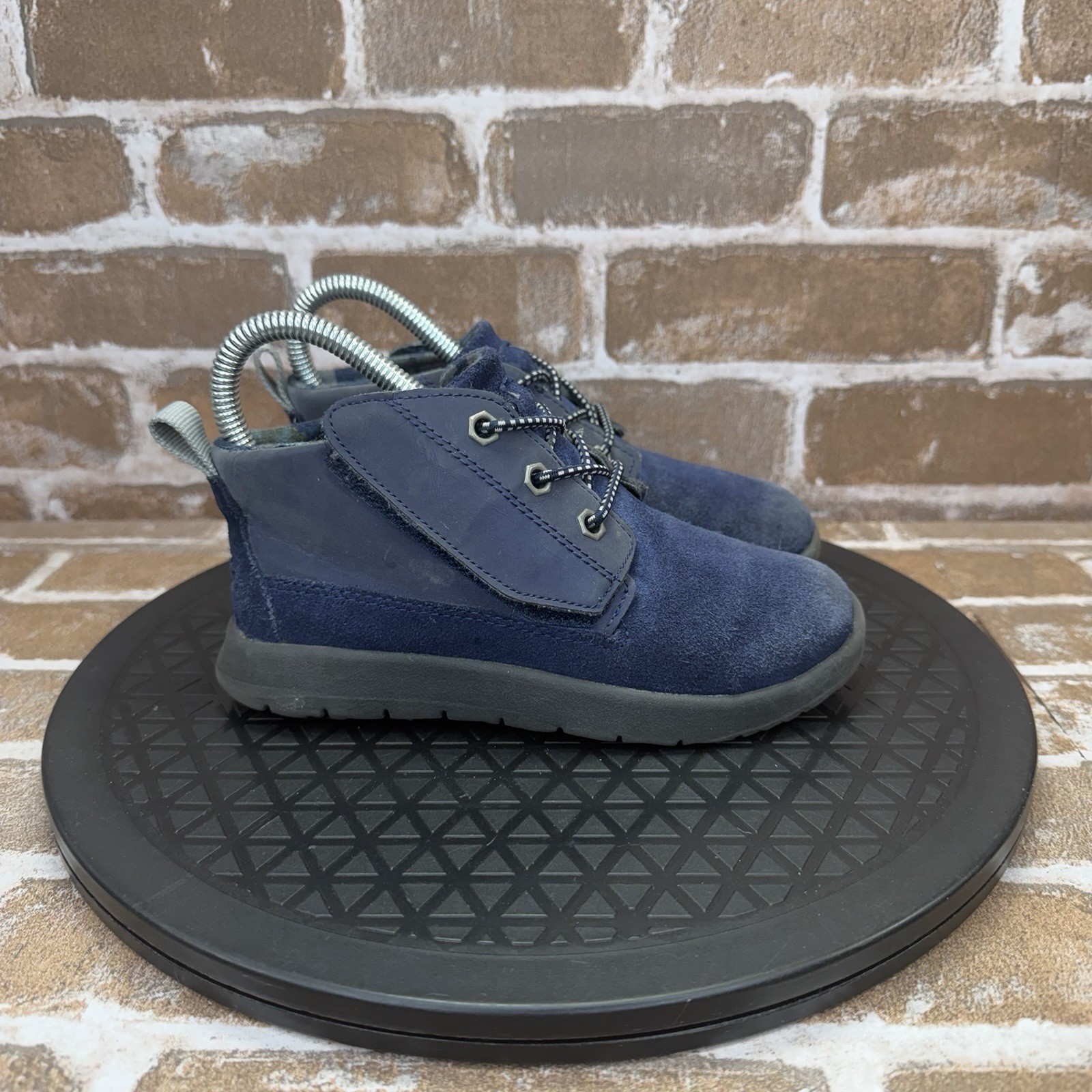 UGG Canoe Reflective Blue Chukka Boots Shoes 1096389 Boys Toddler Size 11