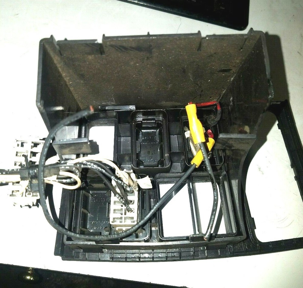 VOLVO DASH SWITCH PANEL 3175580 / 3175600