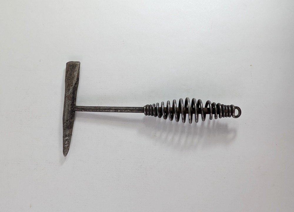 Vintage Chisel Point Chipping Hammer Welding Tool Slag Remover Blacksmith