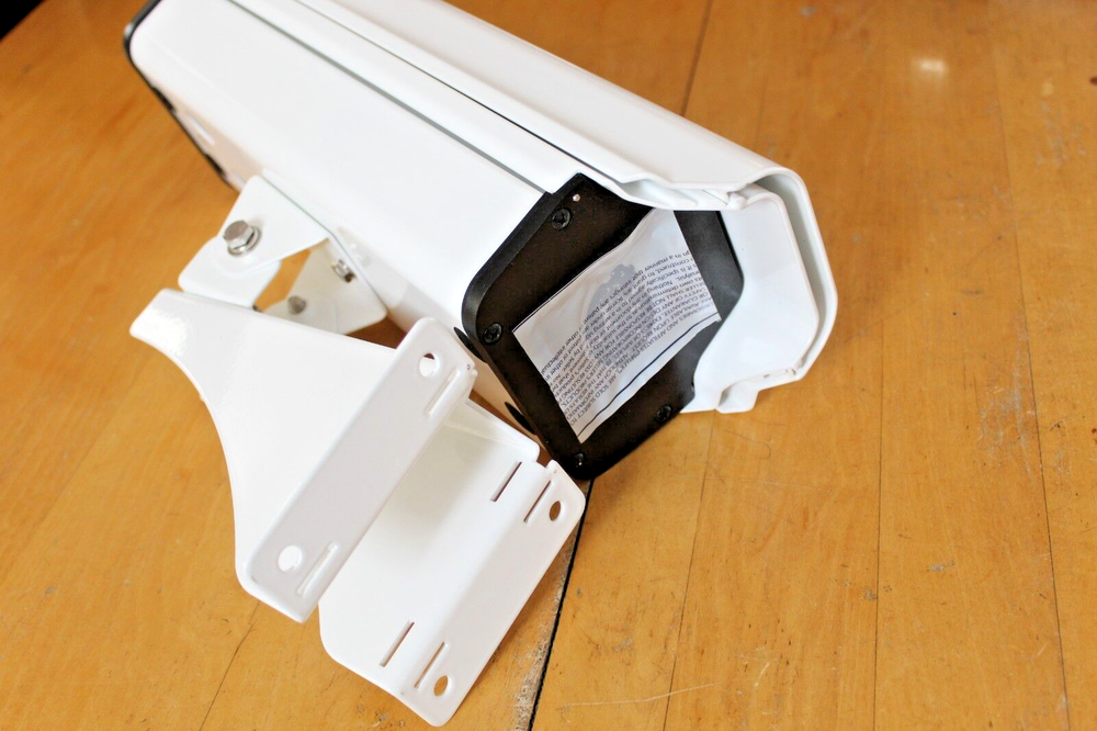 VIDEOLARM AXIS COMMUNICATIONS – 24889 - AXIS ACH13HB OUTDOOR FIXED HOUSING