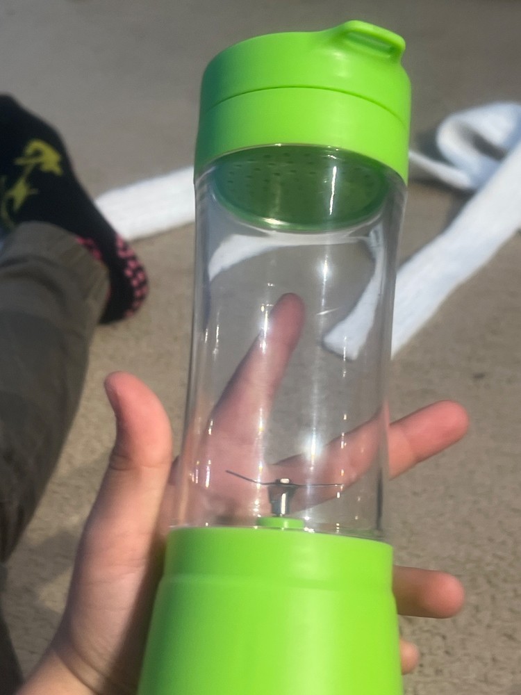 Electric portable blender small and powerful