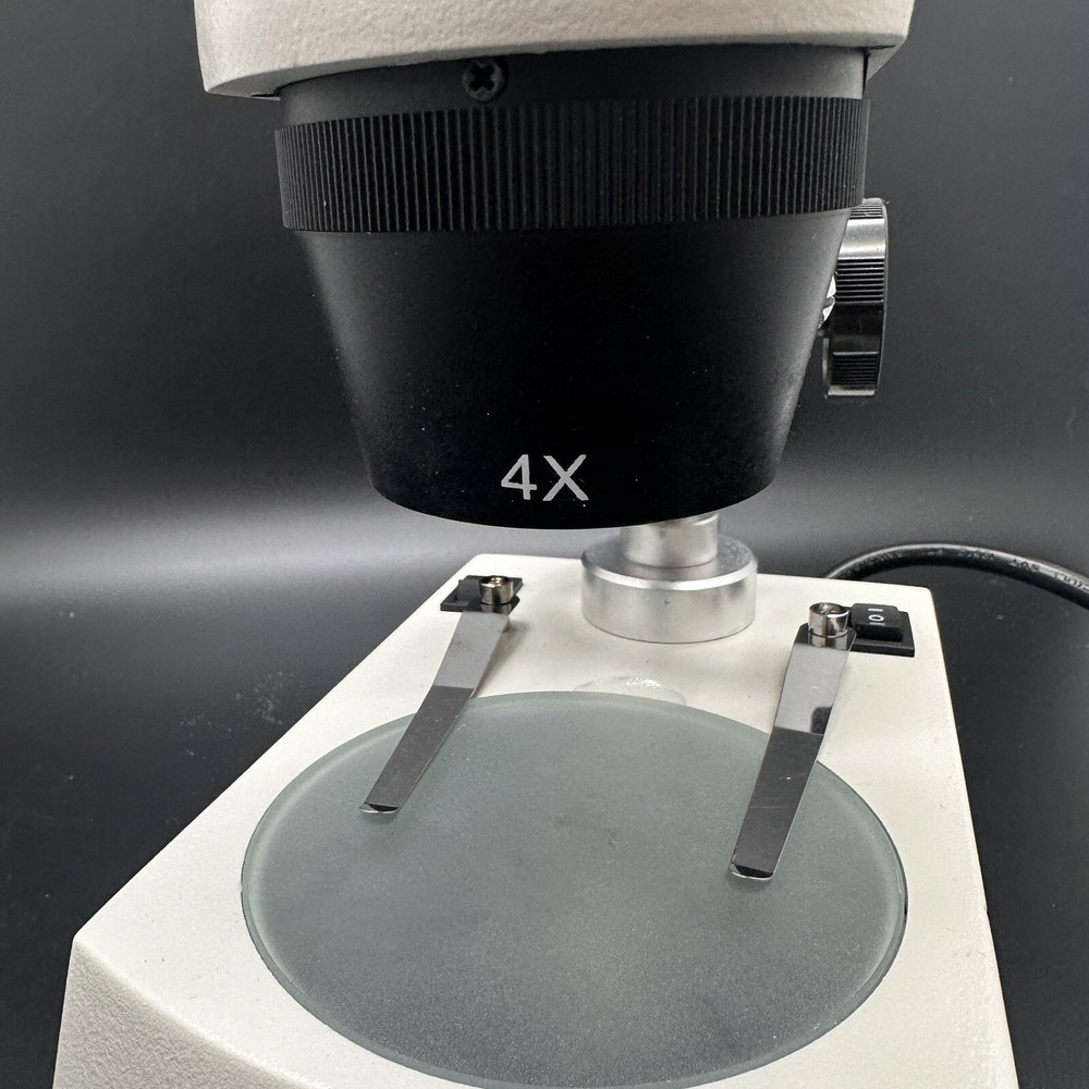 Omano 20X / 40X Stereo Microscope With 2 Halogen Lights With Accessories