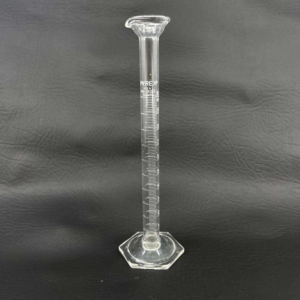 pyrex no. 3020 10ml graduated cylinder hex base pour spout
