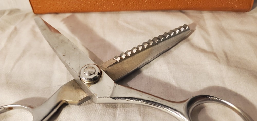 Vintage Griffon Pinking Shears with Case