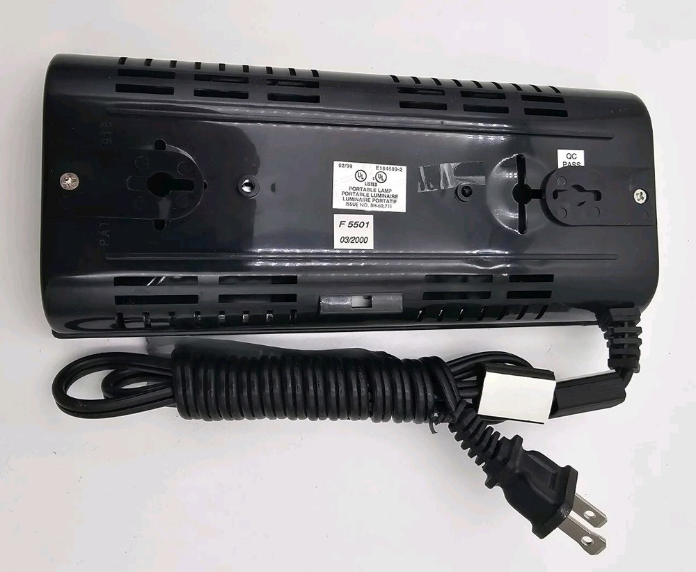 50 Watt Halogen Rectangle Portable Task Light Lamp Under Cabinet