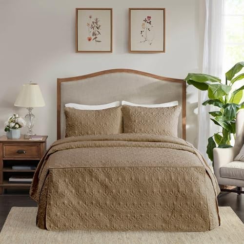 Quebec Split Corner Quilted Bedspread Classic King Khaki Fitted Bedspread