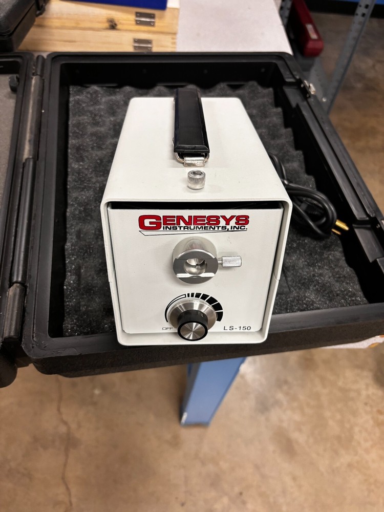 GENESYS LS-150 150-Watt Fiber Optic Light Source