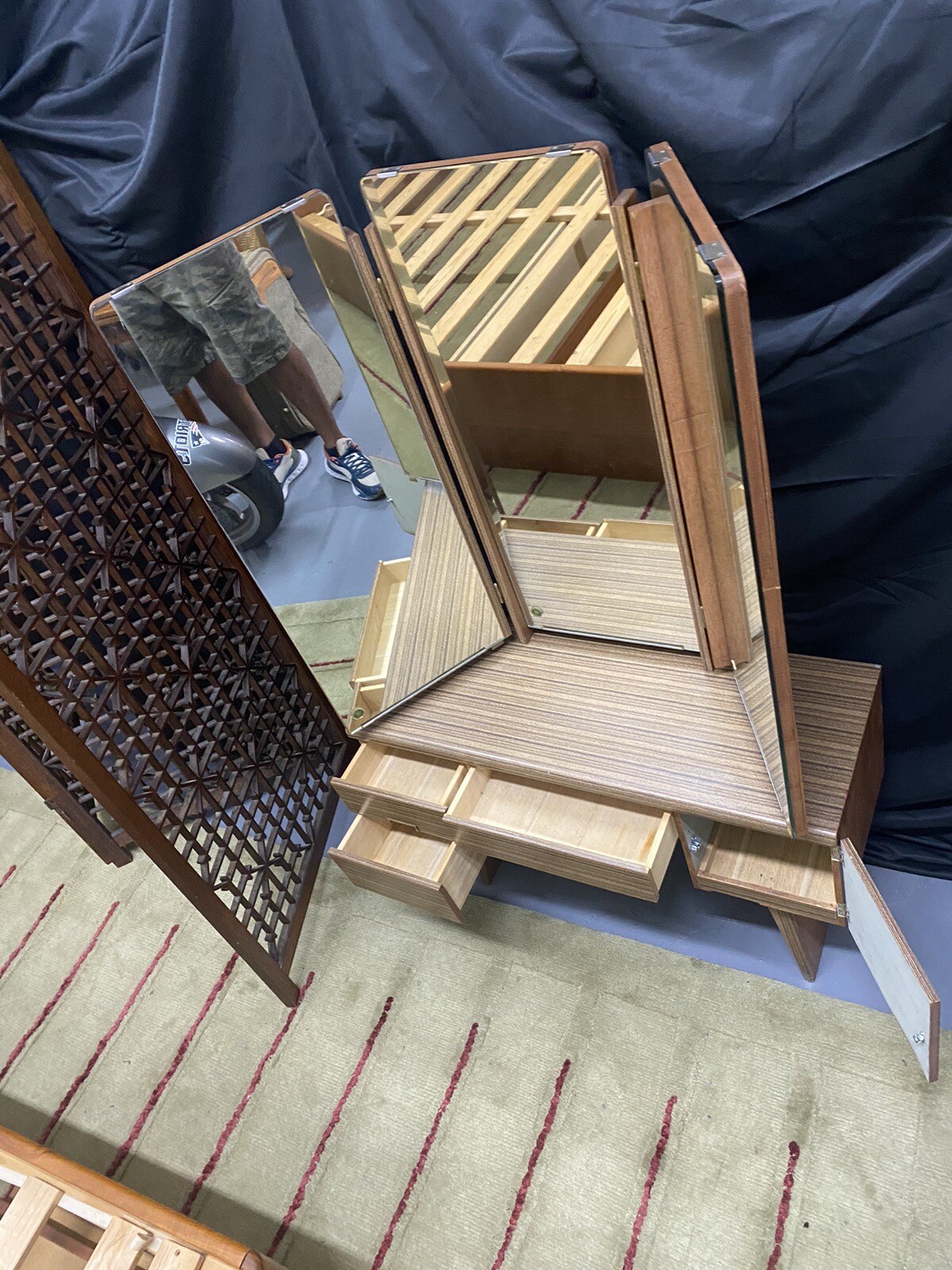 Vintage Japanese Women's Vanity Make Up