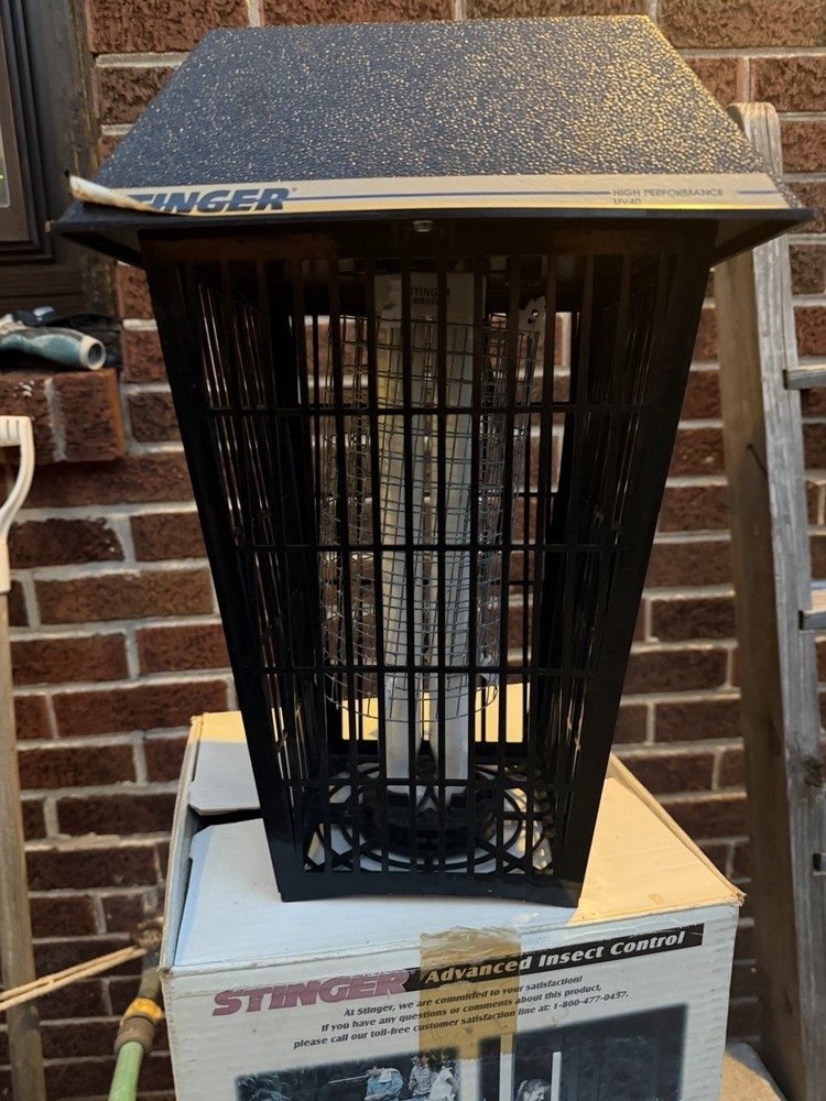 Stinger Bug Zapper Model UV 40 USA TESTED WORKING WITH BOX