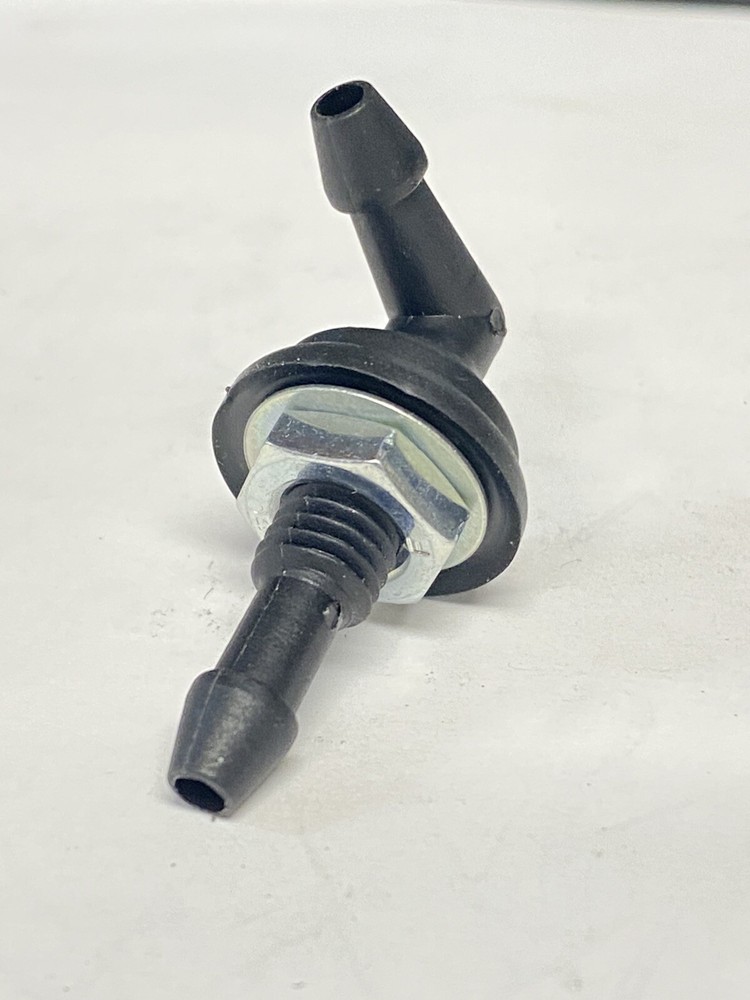 Windshield Washer Wiper Bulkhead Fitting for MACK