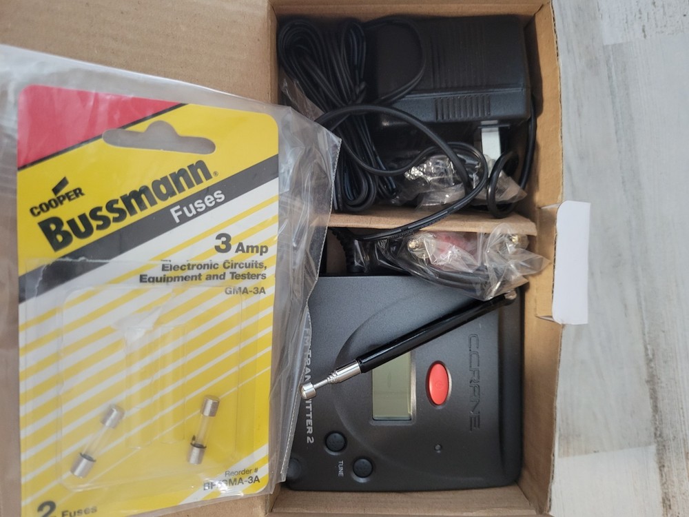 C.Crane FM Transmitter 2 Adjustable Audio Input Timer 88.3-107.7 MHz Black